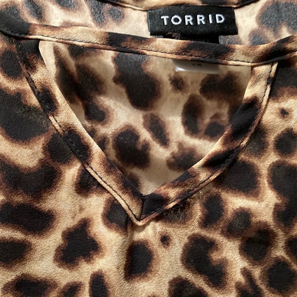 Torrid Tunic Top Leopard Print - Picture 3 of 7